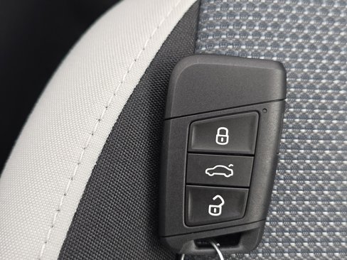 New 2025 Volkswagen Taos S image 27