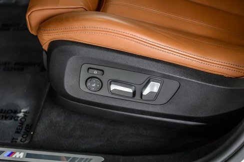 Used 2022 BMW X6 xDrive40i w/ M Sport Package image 39