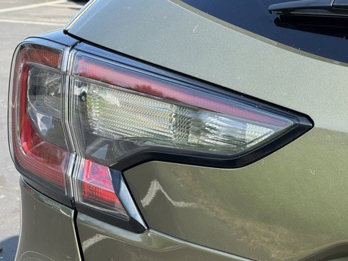Used 2022 Subaru Outback Premium image 11