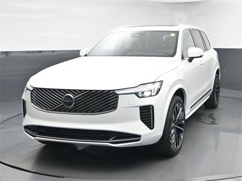 New 2026 Volvo XC90 B6 Plus w/ Protection Package Premier image 3