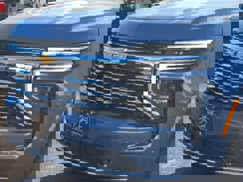 New 2026 Chevrolet Tahoe Premier image 2