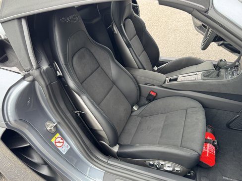 Certified 2025 Porsche 718 Boxster Spyder RS image 19