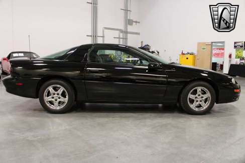 Used 1998 Chevrolet Camaro Z28 w/ Preferred Equipment Group 2 image 16