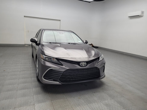 Used 2021 Toyota Camry LE image 14