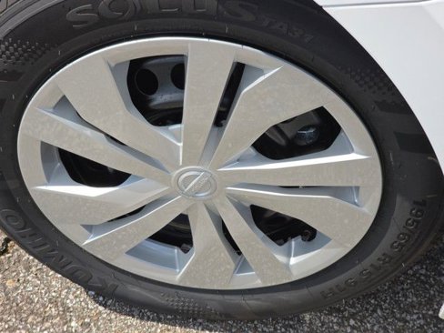New 2025 Nissan Versa S w/ Trunk Package image 18