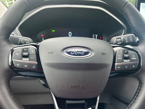 New 2024 Ford Escape SE image 16
