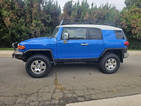Used 2007 Toyota FJ Cruiser 4WD image 1
