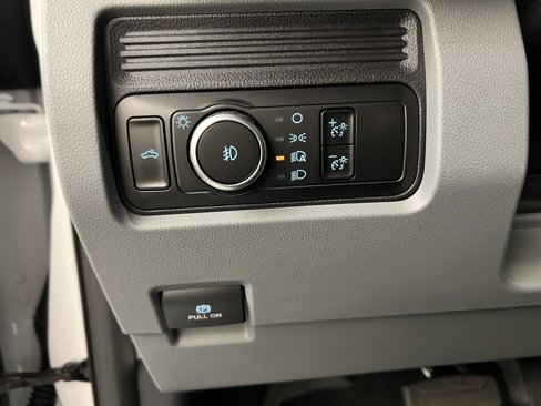 New 2026 Ford F250 XL w/ XL Chrome Package image 19