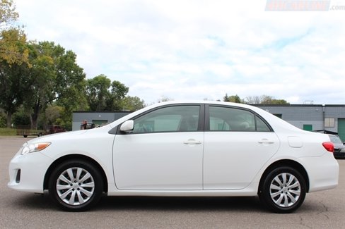 Used 2012 Toyota Corolla LE image 5