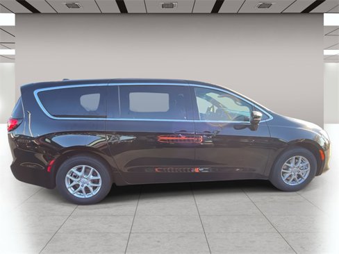 New 2026 Chrysler Voyager LX image 2