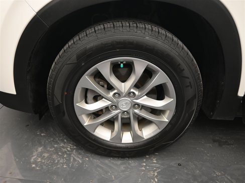 Used 2020 Hyundai Santa Fe SE image 18