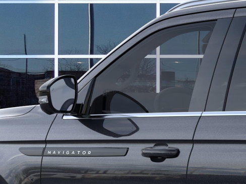 New 2025 Lincoln Navigator Black Label image 20