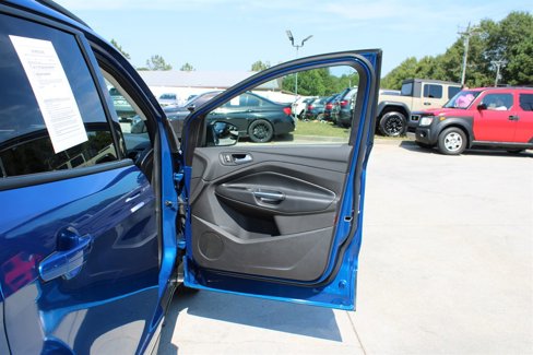 Used 2019 Ford Escape Titanium image 30