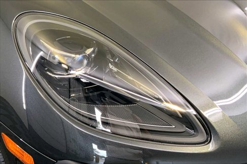 New 2026 Porsche Macan image 12