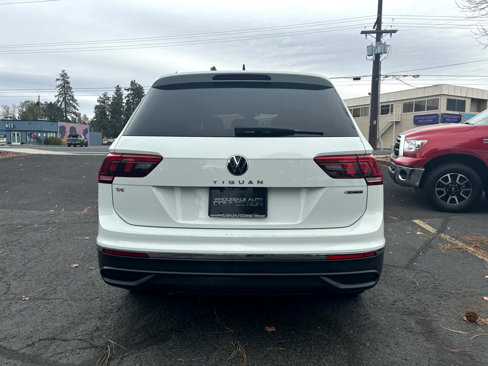 Used 2022 Volkswagen Tiguan SE image 4