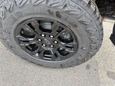 New 2025 Chevrolet Silverado 1500 ZR2 w/ Technology Package image 5