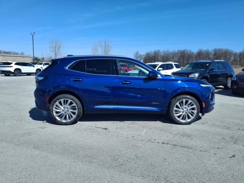 New 2025 Buick Envision Avenir image 4