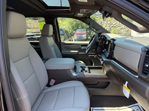 New 2025 GMC Sierra 2500 SLT w/ SLT Convenience Package image 22