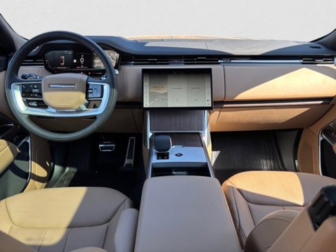 New 2025 Land Rover Range Rover Long Wheelbase SE image 13