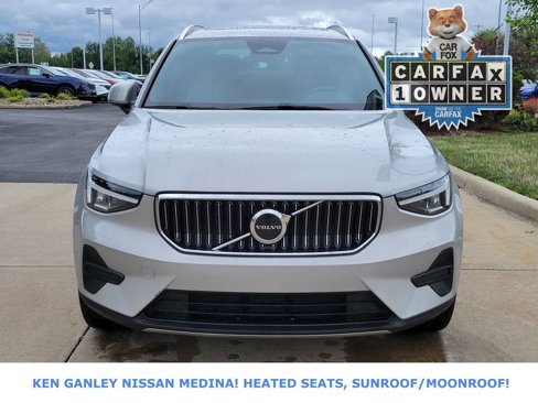 Used 2025 Volvo XC40 B5 Core image 8