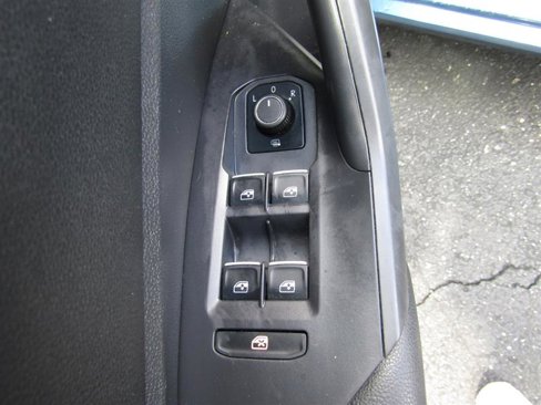 Used 2021 Volkswagen Jetta S image 11