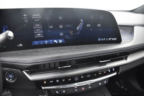 Used 2024 Cadillac XT4 Sport image 22