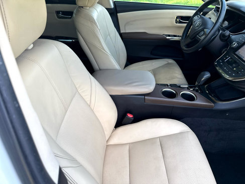 Used 2018 Toyota Avalon Limited w/ Carpet Mat Package image 38