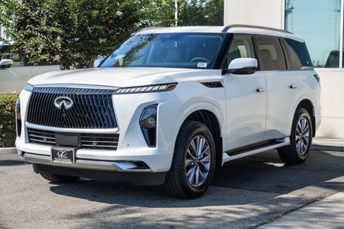 New 2026 INFINITI QX80 Pure image 3