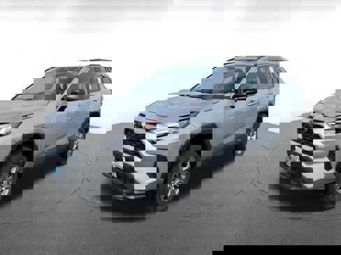 Used 2025 Toyota RAV4 LE image 3