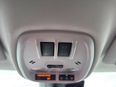 Certified 2025 Chevrolet Trax ACTIV w/ Sunroof Package image 23
