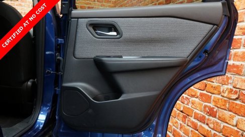 Used 2023 Nissan Rogue SV image 48