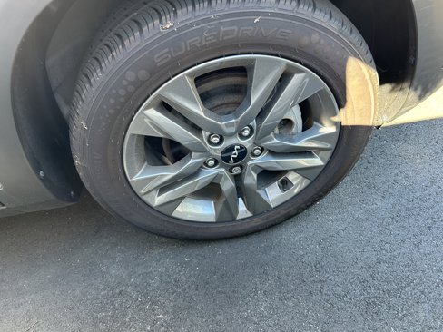 Used 2022 Kia Seltos LX image 27