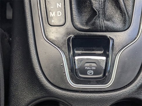 Used 2020 Jeep Cherokee Latitude Plus image 24