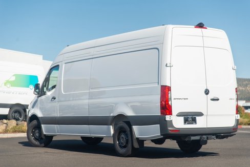Used 2025 Mercedes-Benz Sprinter 2500 image 10