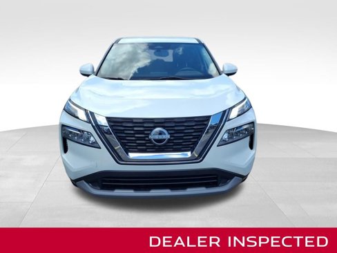 Certified 2023 Nissan Rogue SV image 3