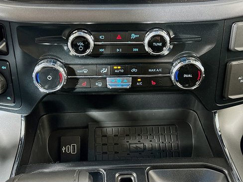 New 2025 Ford F150 XLT image 16