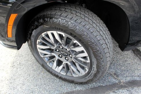 New 2025 Chevrolet Tahoe Z71 w/ Comfort Package image 24