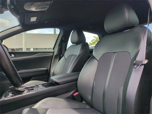 Used 2023 Kia K5 GT-Line image 21