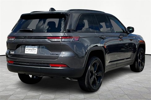New 2025 Jeep Grand Cherokee Limited image 17
