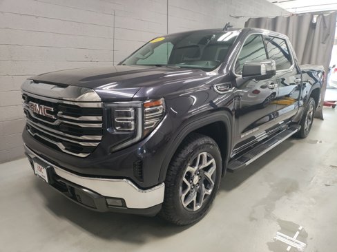Certified 2022 GMC Sierra 1500 SLT w/ SLT Convenience Package image 16