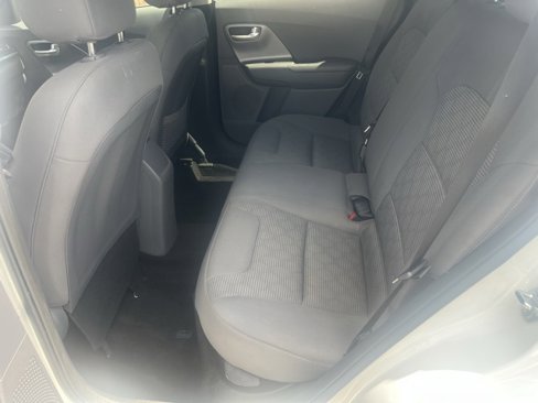 Used 2022 Kia Niro LX image 23