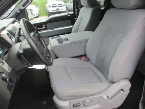 Used 2014 Ford F150 XLT w/ XLT Chrome Package image 12