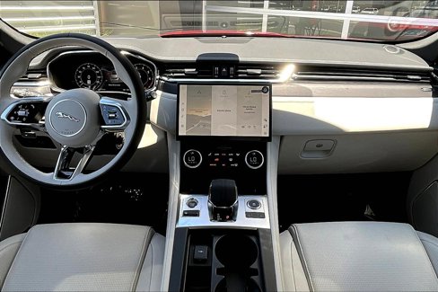 New 2026 Jaguar F-PACE R-Dynamic S image 5