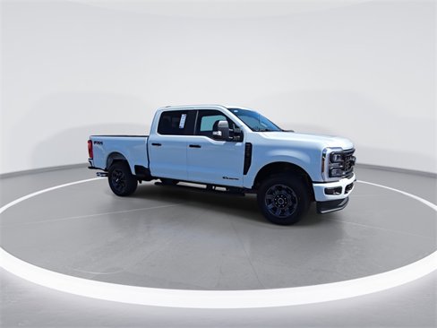 New 2026 Ford F350 XL image 2