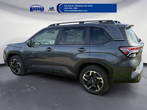 New 2025 Subaru Forester Premium image 2