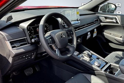 New 2025 Mitsubishi Outlander SEL Black Edition image 6