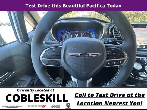 New 2026 Chrysler Pacifica Select image 21