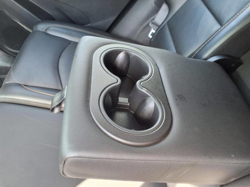 Used 2018 Chevrolet Equinox Premier image 9