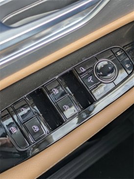 New 2025 INFINITI QX80 Sensory image 26