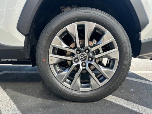Certified 2025 Toyota RAV4 XLE Premium image 28